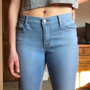 Light Wash Levi’s 710 Super Skinny Jeans